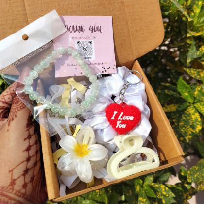 Sweet Love Gift Box – Bracelet, Scrunchie & Keychain Combo