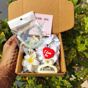 Sweet Love Gift Box – Bracelet, Scrunchie & Keychain Combo
