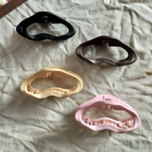 Cloud Claw by Svargifts (₹50 Each | Big Size)