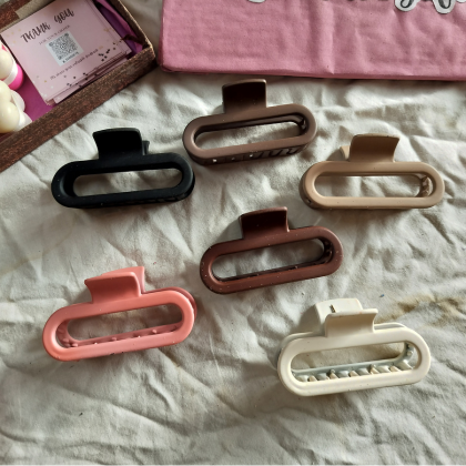 Matte Oval Claw by Svargifts (₹50 Each | Big Size) Matte Oval Claw by Svargifts (₹50 Each | Big Size)