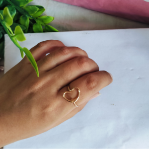 Amora Open Heart Gold Ring